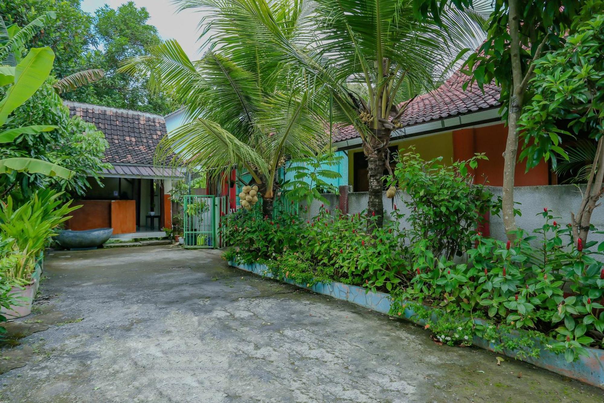 Oyo Life 90301 Hidden Village Uluwatu Джимбаран Экстерьер фото